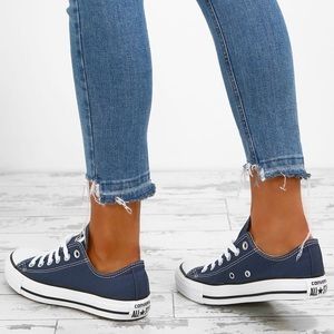 Converse Chuck Taylor All Star Lo Sneaker Navy